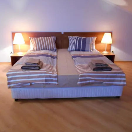 Park 408 Apartment Borowez